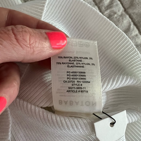 Aritzia Babaton White Tank - NWOT XS - Picture 3 of 3